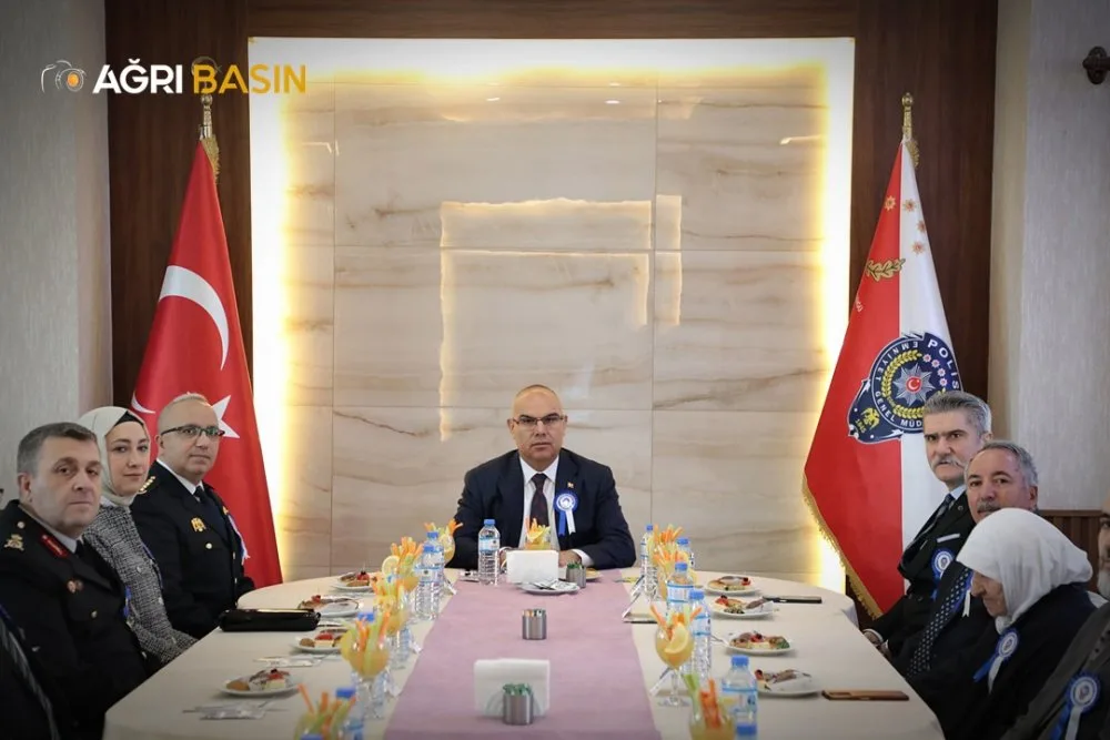 Ağrı Valisi Mustafa Koç, Polis Teşkilatını Yalnız Bırakmadı