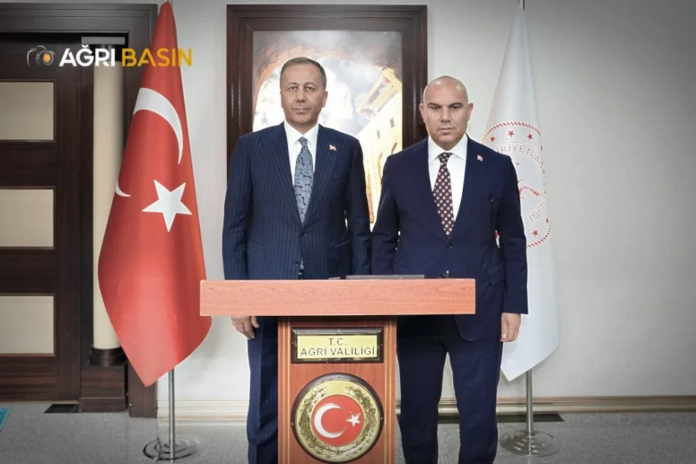 Bakan Yerlikaya Ağrı’da resmi temaslarda bulundu