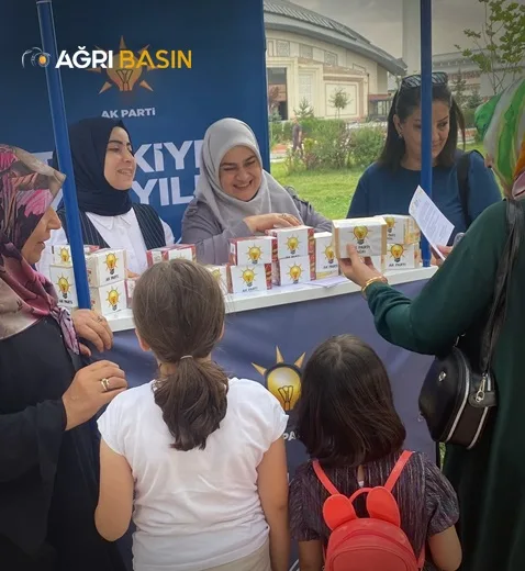 Başkan Zeynep Eldem'den Annelere Moral Ziyareti