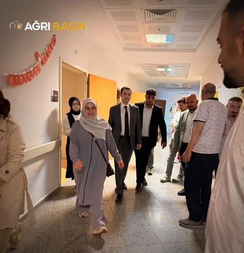 Başkan Zeynep Eldem'den Annelere Moral Ziyareti