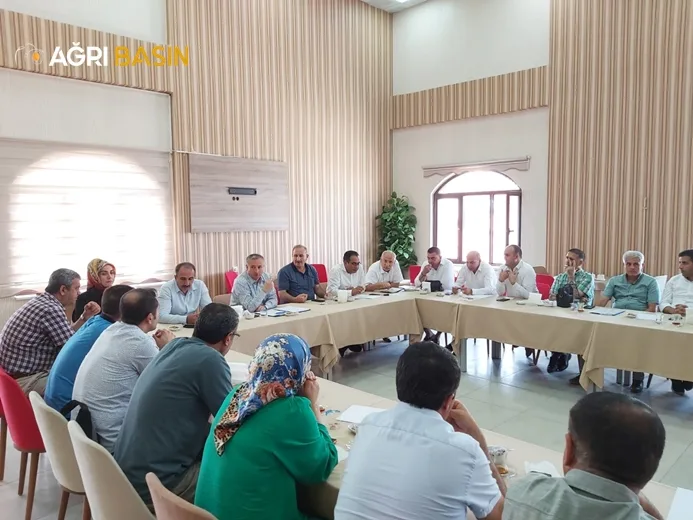 Ağrı'da okul kayıtlarında velilerden para alınmayacak