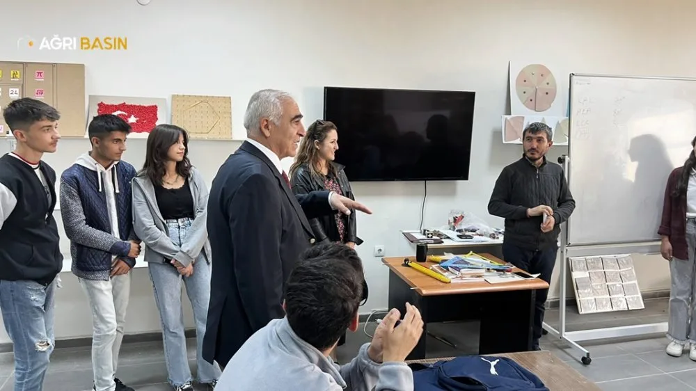 Ağrı'daki lise öğrencilerinden İbrahim Çeçen Üniversitesine ziyaret