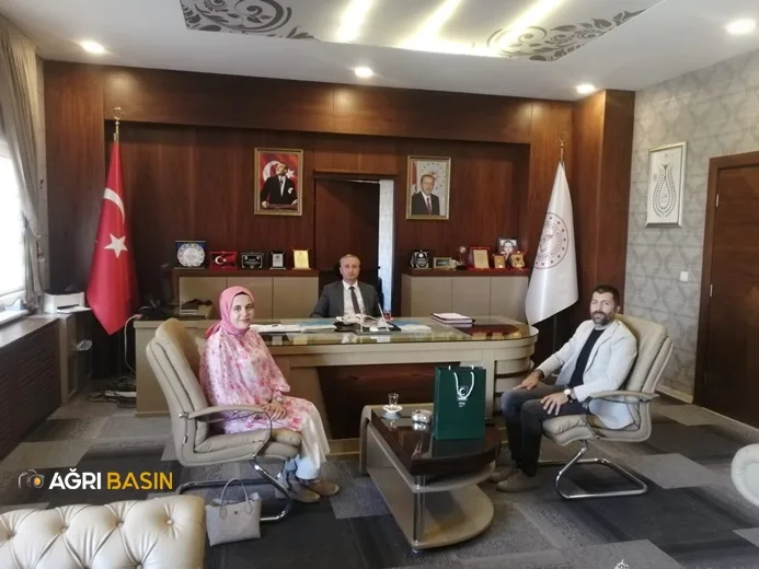 Yeşilay Ağrı Şube Başkanı Aslan'dan Milli Eğitim Müdürü Kökrek'e ziyaret