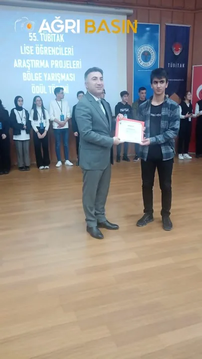 Ağrı'da TÜBİTAK Bölge Birincisi 2 proje Türkiye finaline yükseldi