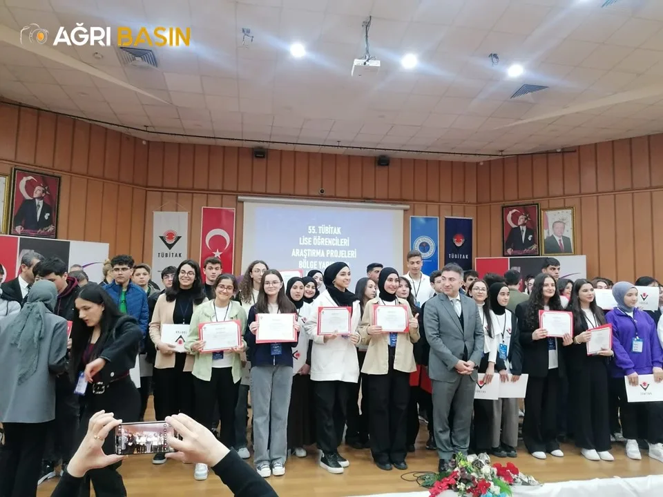 Ağrı'da TÜBİTAK Bölge Birincisi 2 proje Türkiye finaline yükseldi