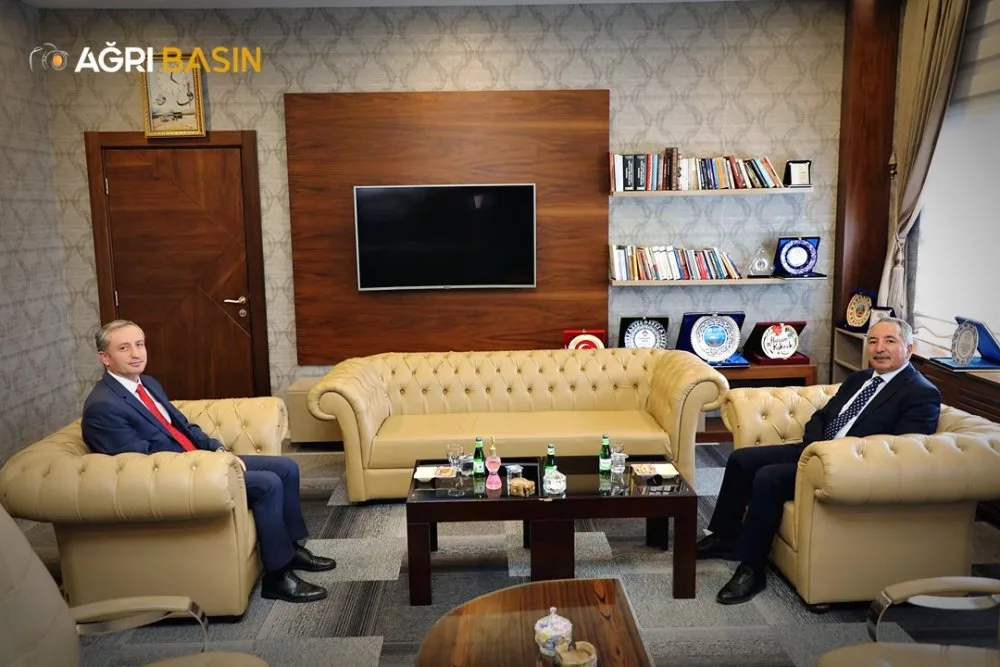 Rektör Prof. Dr. Karabulut’tan Hasan Kökrek’e Ziyaret