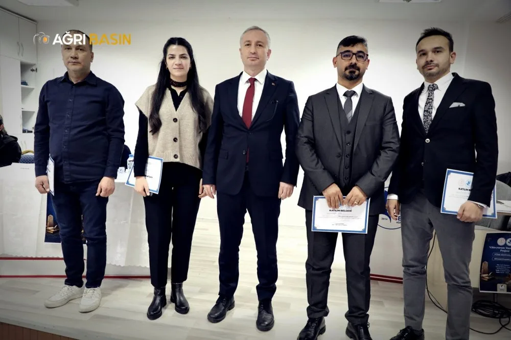 Ağrı’da Eleştirel Okuma Paneli Düzenlendi