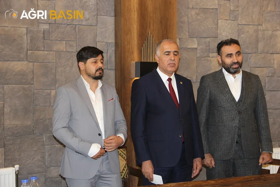 ATSO Başkan Adayı Saim Alpaslan Grup Adaylarını Tanıttı!