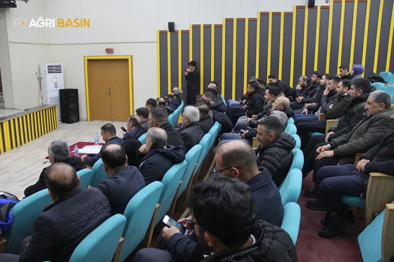 Büro Memur-Sen Ağrı Şube Başkanı Emrah Yıldız Güven Tazeledi