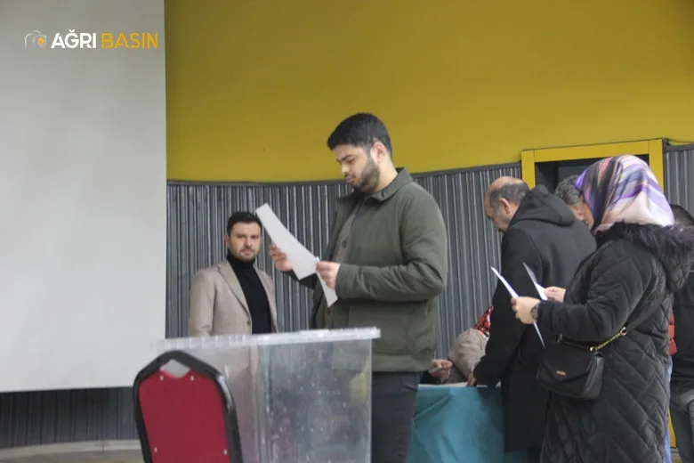 Büro Memur-Sen Ağrı Şube Başkanı Emrah Yıldız Güven Tazeledi