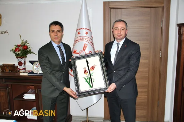 Müdür Hasan Kökrek’ten Defterdar Mehmet Tural’a ziyaret