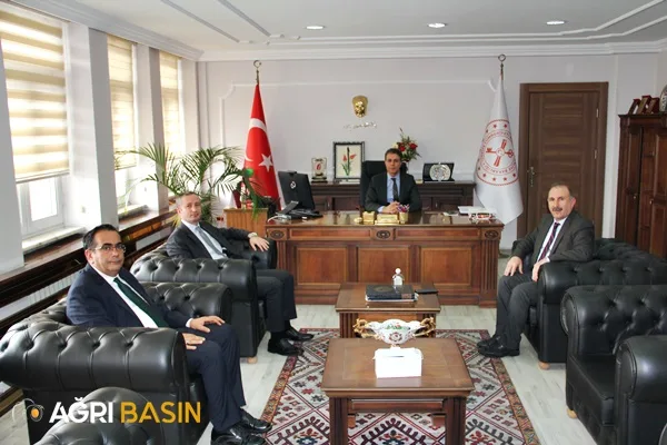 Müdür Hasan Kökrek’ten Defterdar Mehmet Tural’a ziyaret