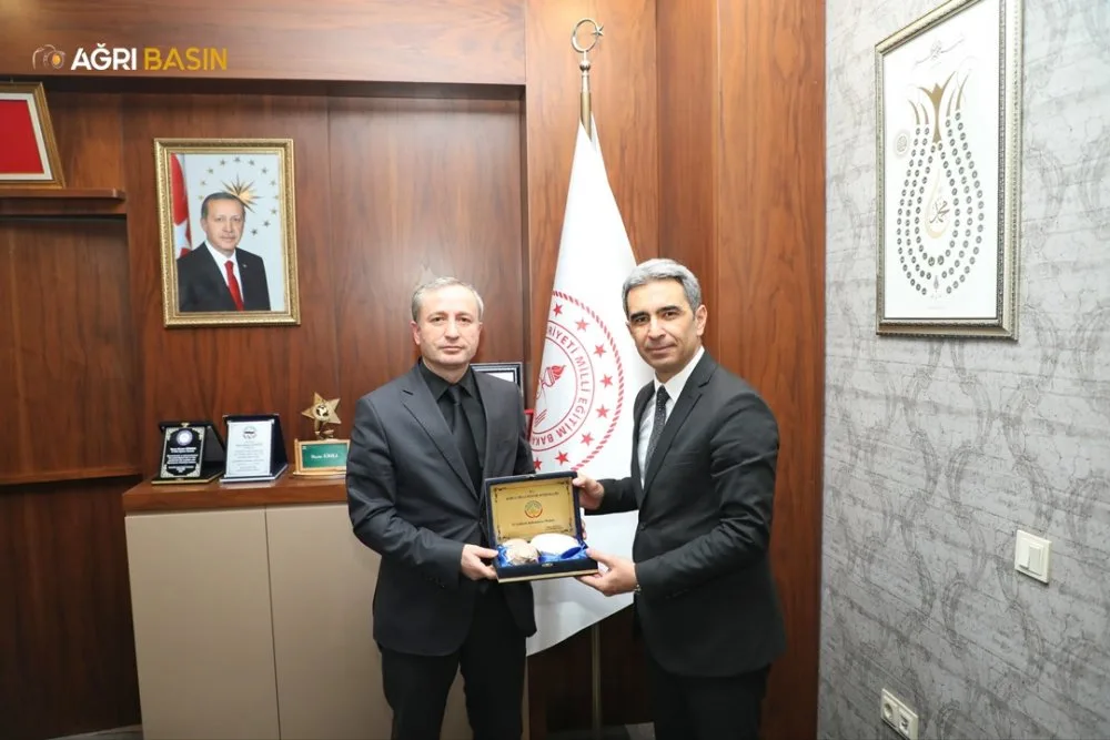 Türk Eğitim-Sen Genel Başkan Yardımcısı Orhan Kütük Ağrı'da