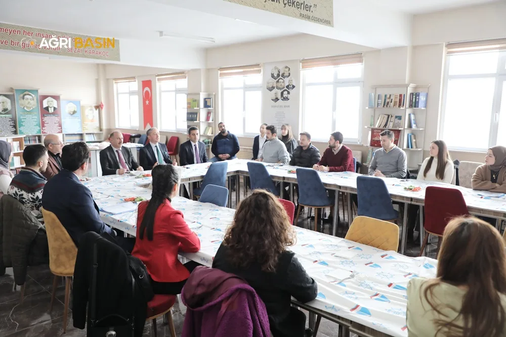 Ağrı Milli Eğitim Müdürü Hasan Kökrek'ten okul ziyaretleri