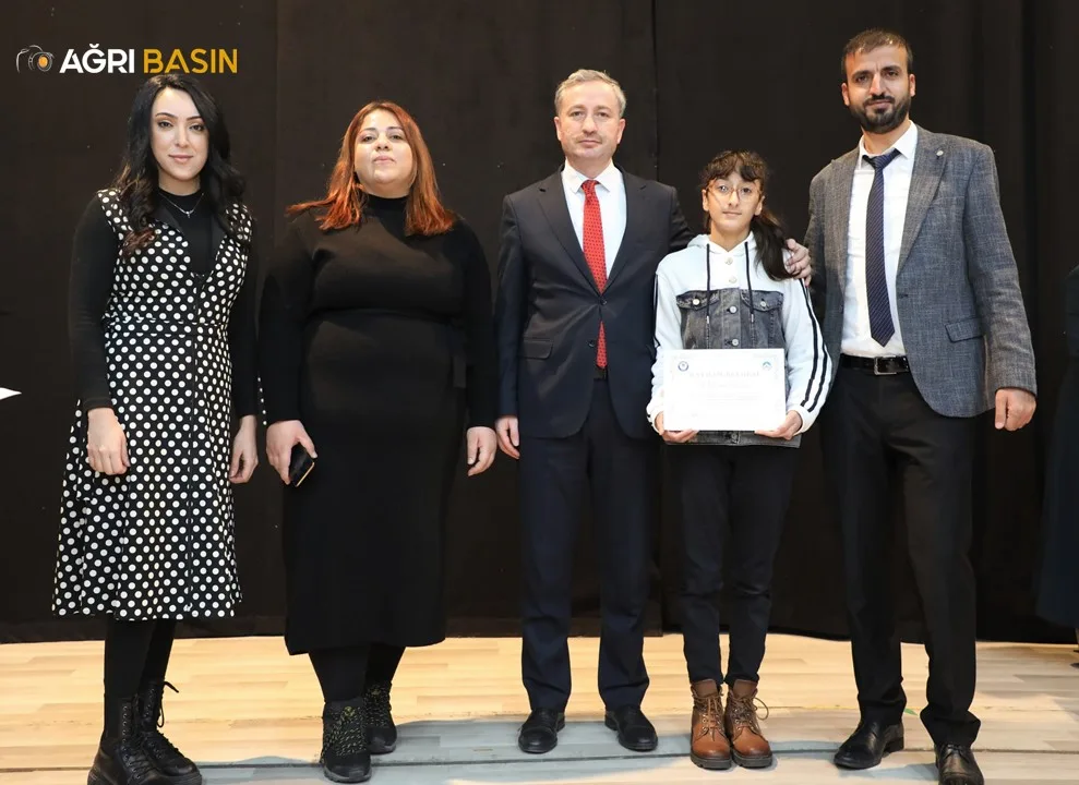 Ağrı’da “Yüreğimdesin Kudüs” temalı Resim yarışması ödül töreni gerçekleşti