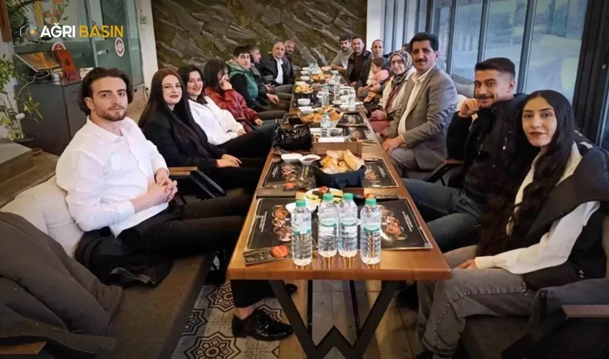 Yurt Eğitim Sen Ağrı Şubesi’nden Ramazan İftarı