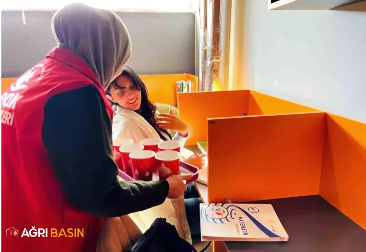 Diyadin Gençlik ve Spor İlçe Müdürlüğünden Öğrencilere Sıcak Çorba