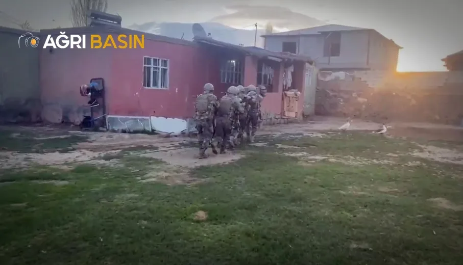 Ağrı Merkezli 3 İlde Göçmen Kaçakçılığı Operasyonu