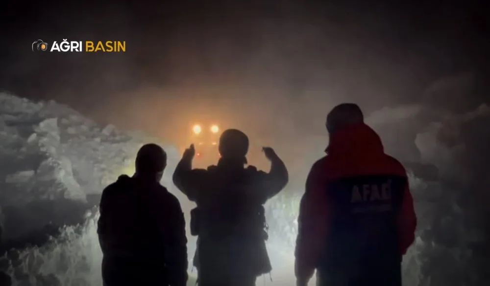 Ağrı’da Tipi Alarmı: Mahsur Kalan Vatandaşlar Kurtarıldı