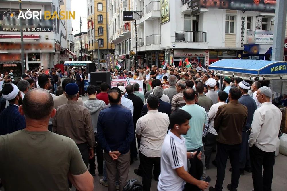 Ağrı'da STK'lar İsmail Heniyye İçin Basın Açıklaması Yaptı