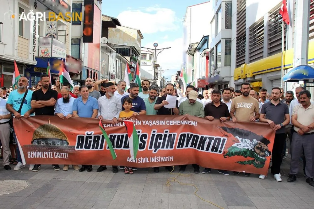 Ağrı'da STK'lar İsmail Heniyye İçin Basın Açıklaması Yaptı