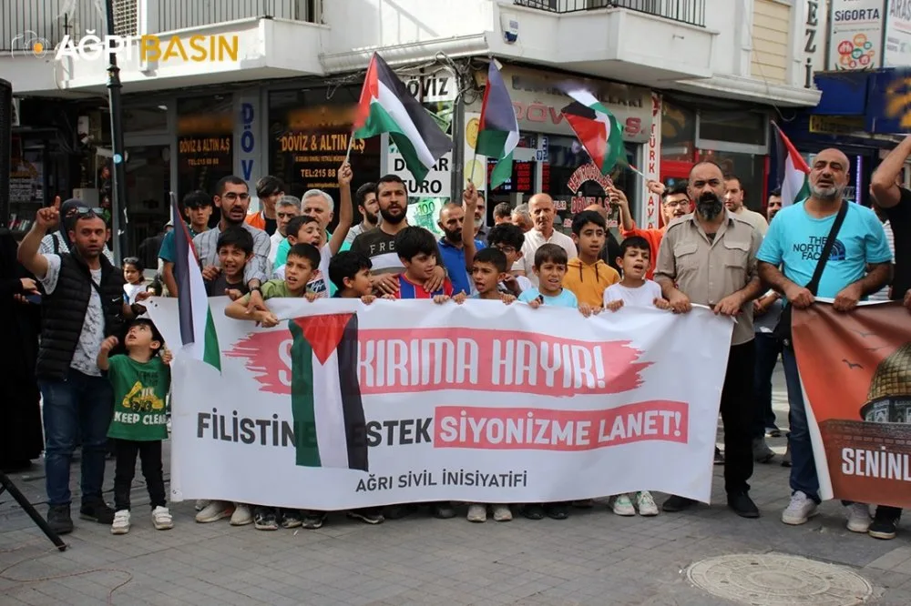 Ağrı'da STK'lar İsmail Heniyye İçin Basın Açıklaması Yaptı