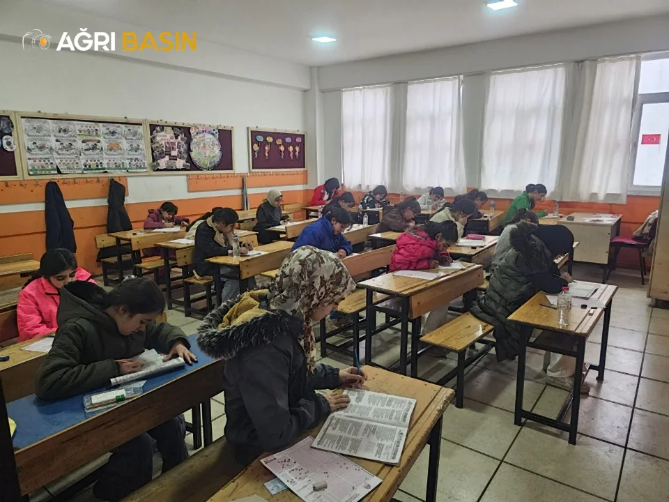 Ağrı’da Siyer Yarışmasına Yoğun Katılım