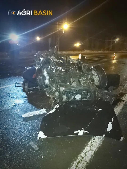 Ağrı Eleşkirt'te trafik kazası! 4 Ağır Yaralı