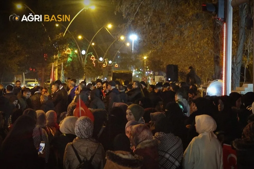 Ağrı'dan Filistin'e Tekbirlerle Destek Yürüyüşü