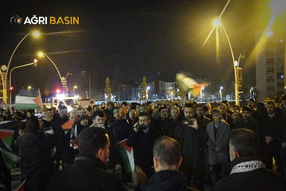Ağrı'dan Filistin'e Tekbirlerle Destek Yürüyüşü