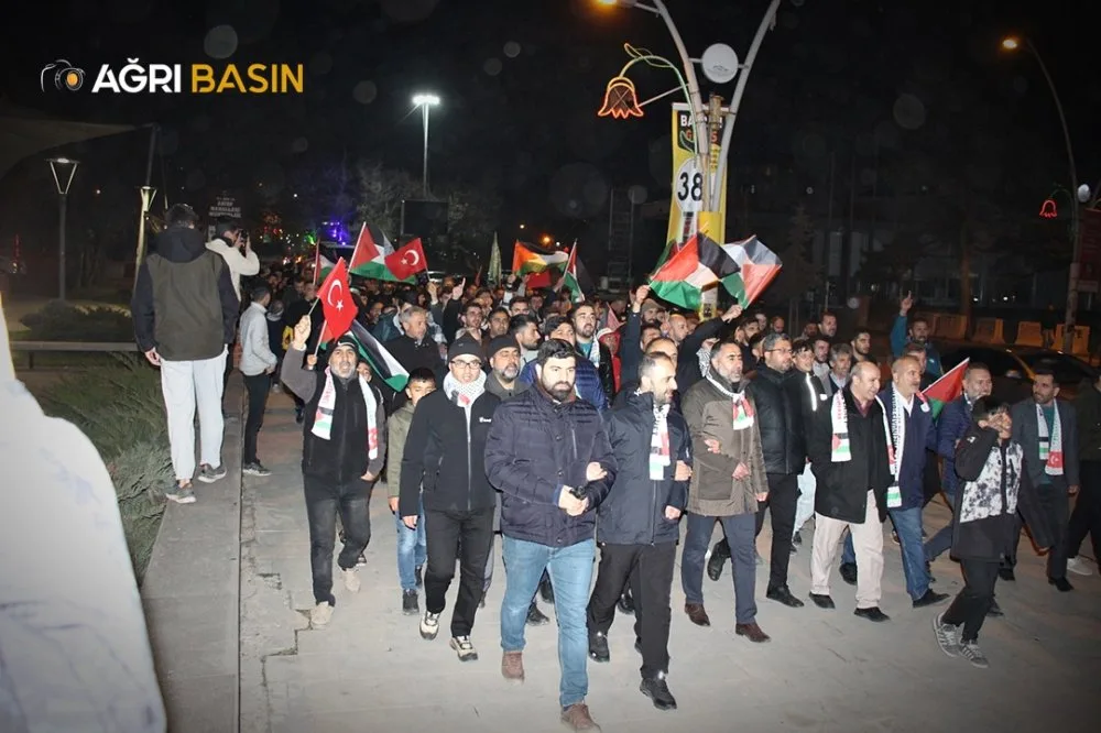 Ağrı'dan Filistin'e Tekbirlerle Destek Yürüyüşü
