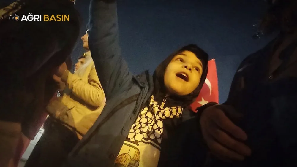 Ağrı'dan Filistin'e Tekbirlerle Destek Yürüyüşü