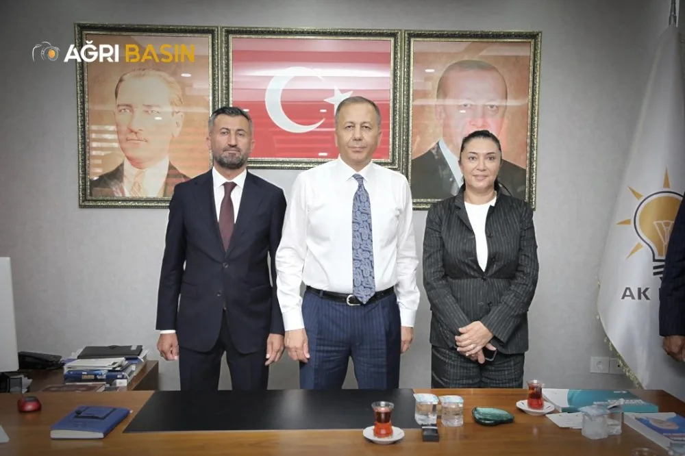 Bakan Yerlikaya'dan AK Parti Ağrı'ya Ziyaret