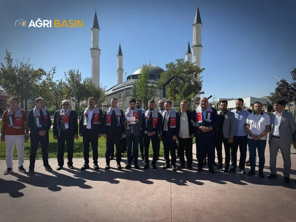 Ağrı'da Gazze için “Boş Sıralar” basın açıklamasına yoğun ilgi
