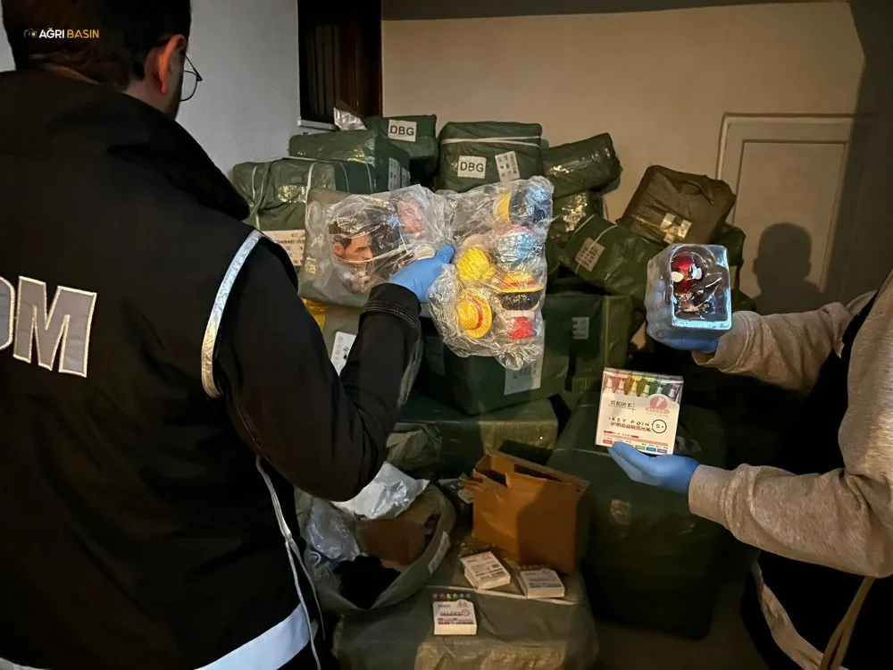 Ağrı’da 40 milyon liralık kaçak eşya ele geçirildi