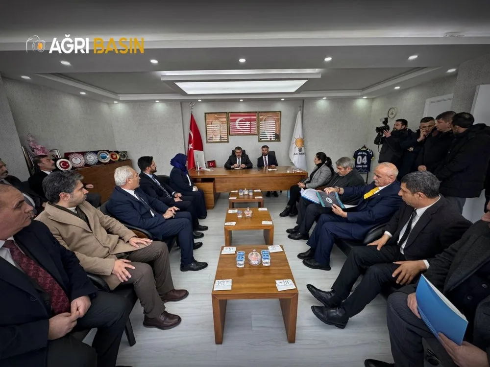 Yusuf Tekin AK Parti Ağrı İl Başkanlığını Ziyaret etti