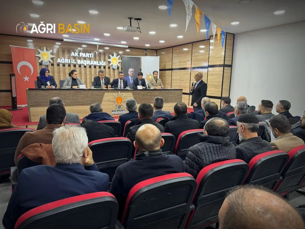 Yusuf Tekin AK Parti Ağrı İl Başkanlığını Ziyaret etti
