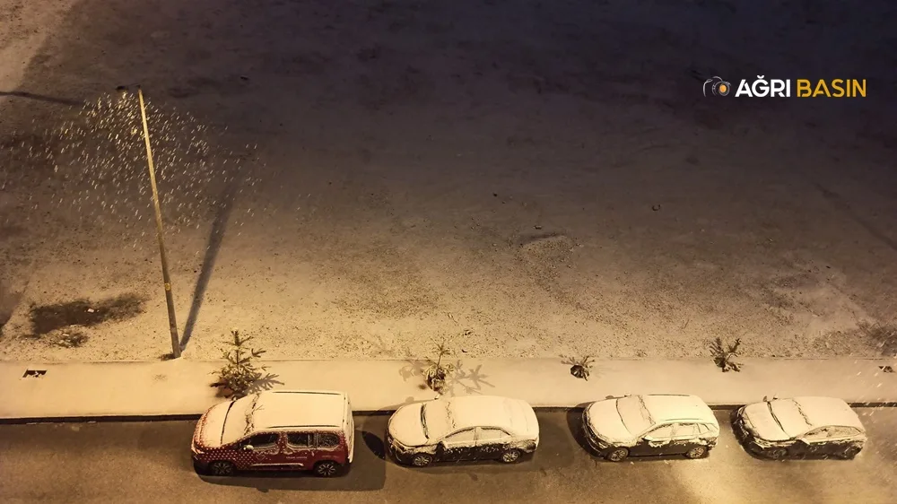 Ağrı’da Nisan’da Kar Sürprizi Şaşırttı