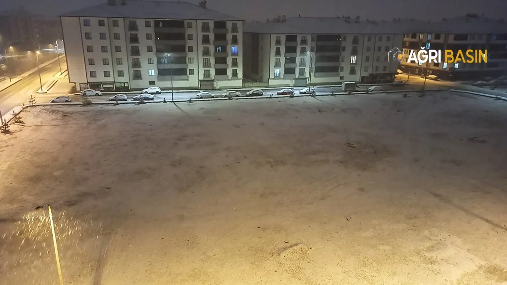 Ağrı’da Nisan’da Kar Sürprizi Şaşırttı