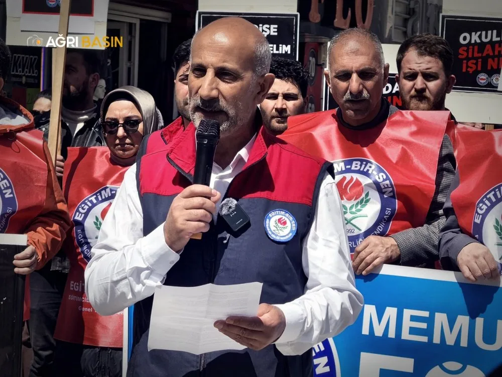 Eğitim Bir-Sen Ağrı'da şehitler için Gıyabi Cenaze Namazı