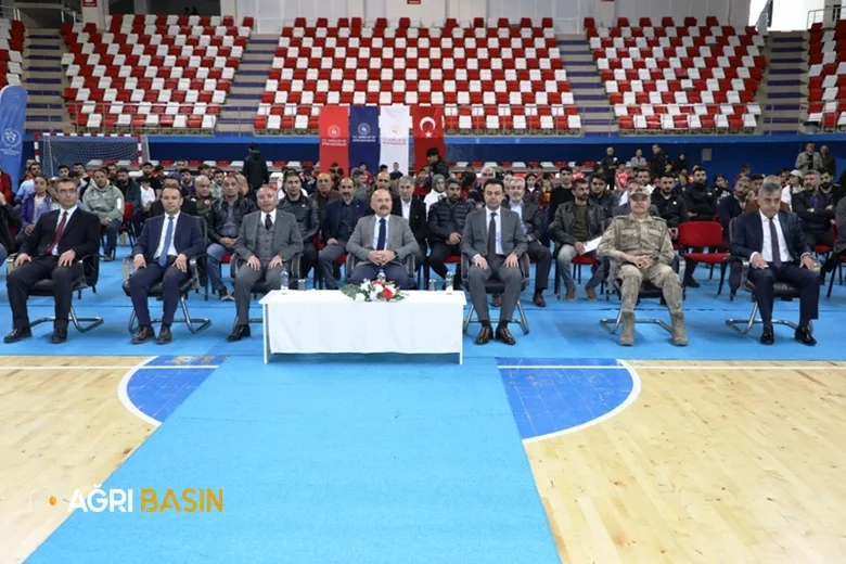 Ağrı’da Amatör Spor Kulüplerine 1 Milyon 80 Bin TL Destek