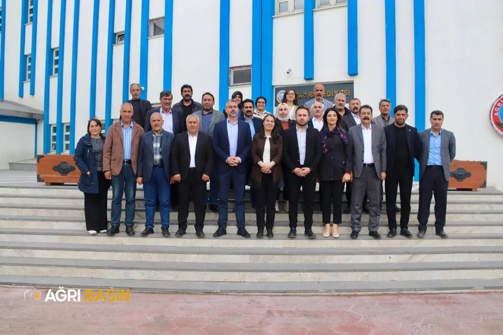 Hazal Aras ve Memet Akkuş'a tebrik ziyaretleri devam ediyor