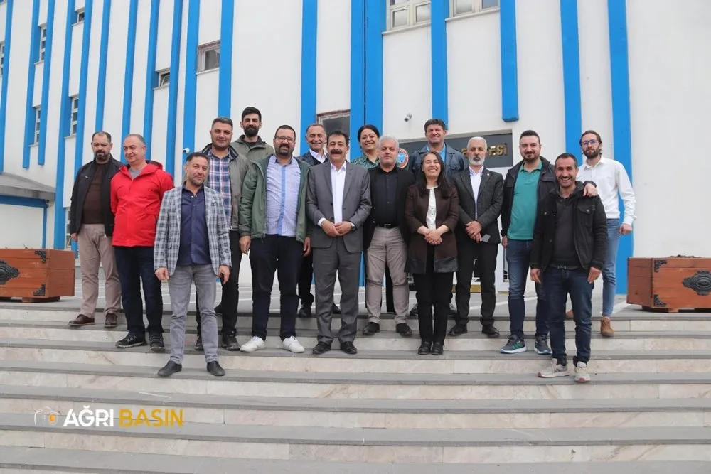 Hazal Aras ve Memet Akkuş'a tebrik ziyaretleri devam ediyor