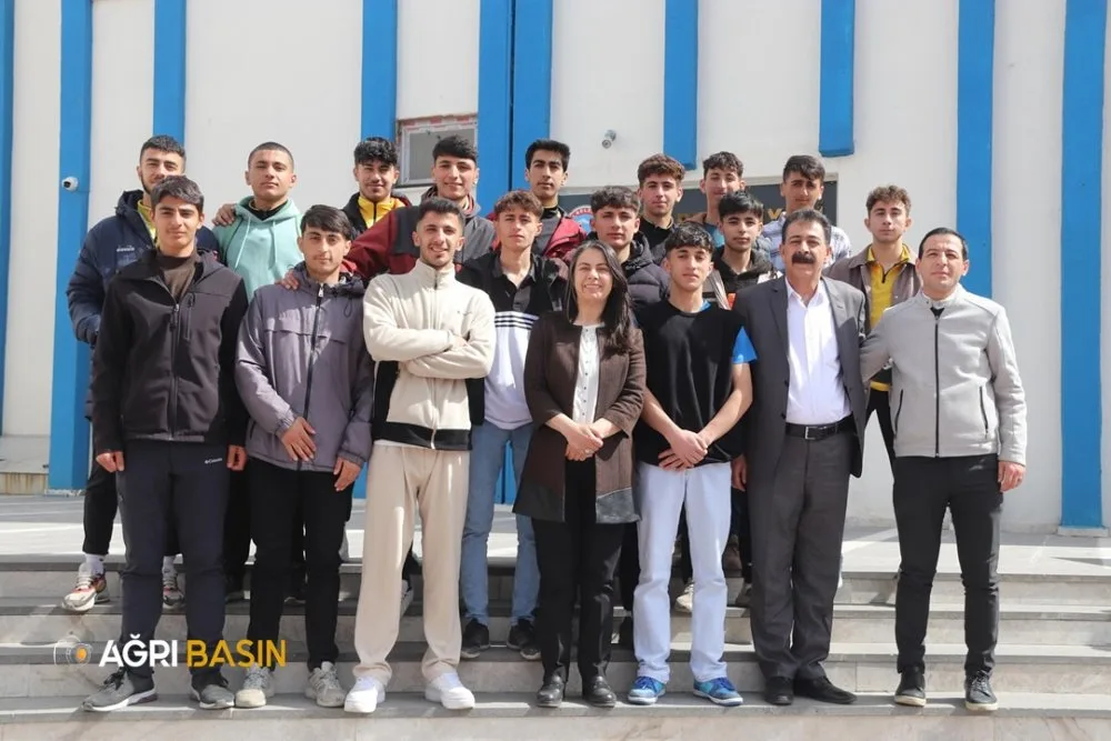 Hazal Aras ve Memet Akkuş'a tebrik ziyaretleri devam ediyor