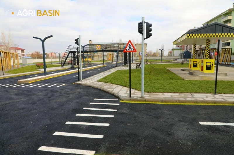Ağrı’da Çocuk Trafik Eğitim Parkı hizmet için gün sayıyor