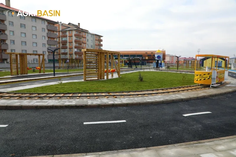 Ağrı’da Çocuk Trafik Eğitim Parkı hizmet için gün sayıyor