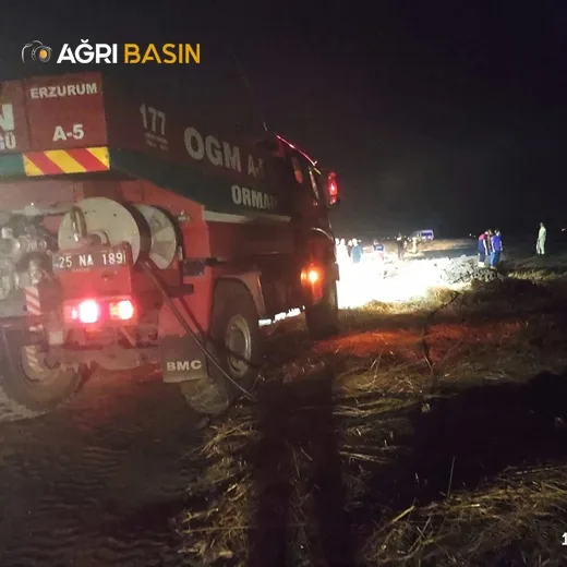 Eleşkirt'in Sadaklı Köyünde Arazi Yangını