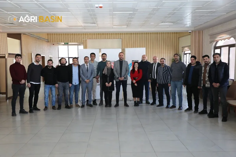 Ağrı'da Gazeteciler Kahvaltıda Buluştu