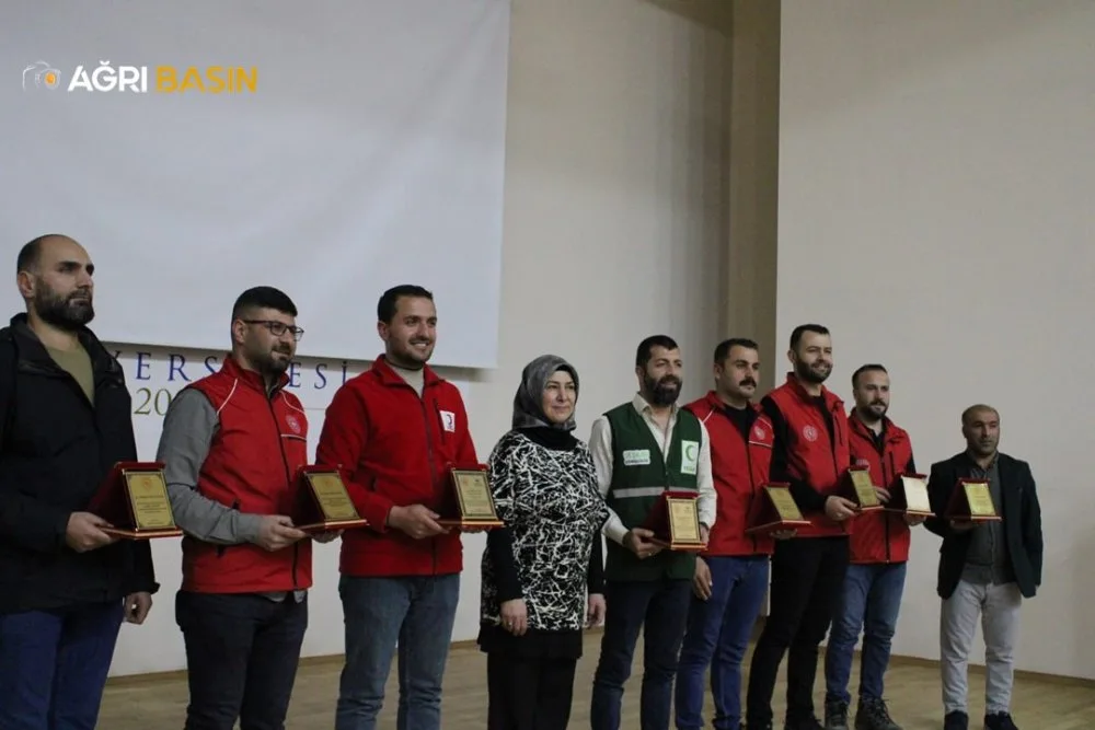 Ağrı Gençlik Merkezinden 5 Aralık Dünya Gönüllüler günü buluşması
