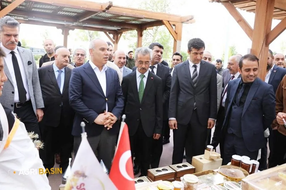 Ağrı'da coğrafi işaretli "6. Geven Balı Festivali" düzenlendi